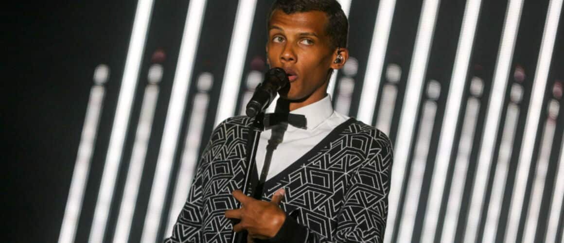 découvrez l'univers captivant de stromae à travers ce documentaire exclusif. plongez dans la vie et la carrière de l'artiste belge, explorez ses inspirations musicales et ses réflexions profondes sur la société contemporaine. ne ratez pas cette immersion intense dans le parcours d'un des artistes les plus innovants de notre époque.